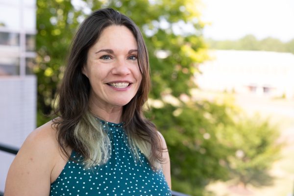 Jeanette Bennett Headshot